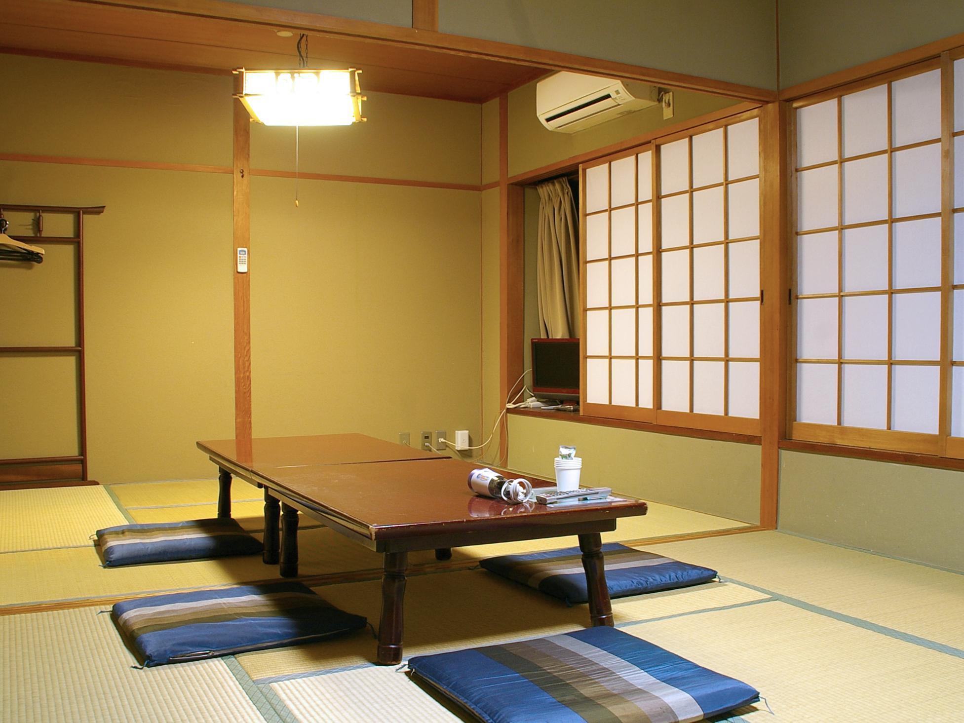Yamabe Hotel Tenri Екстериор снимка
