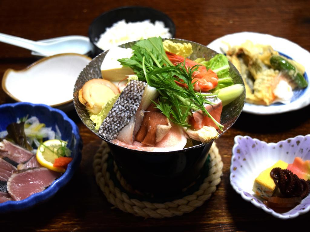 Yamabe Hotel Tenri Екстериор снимка