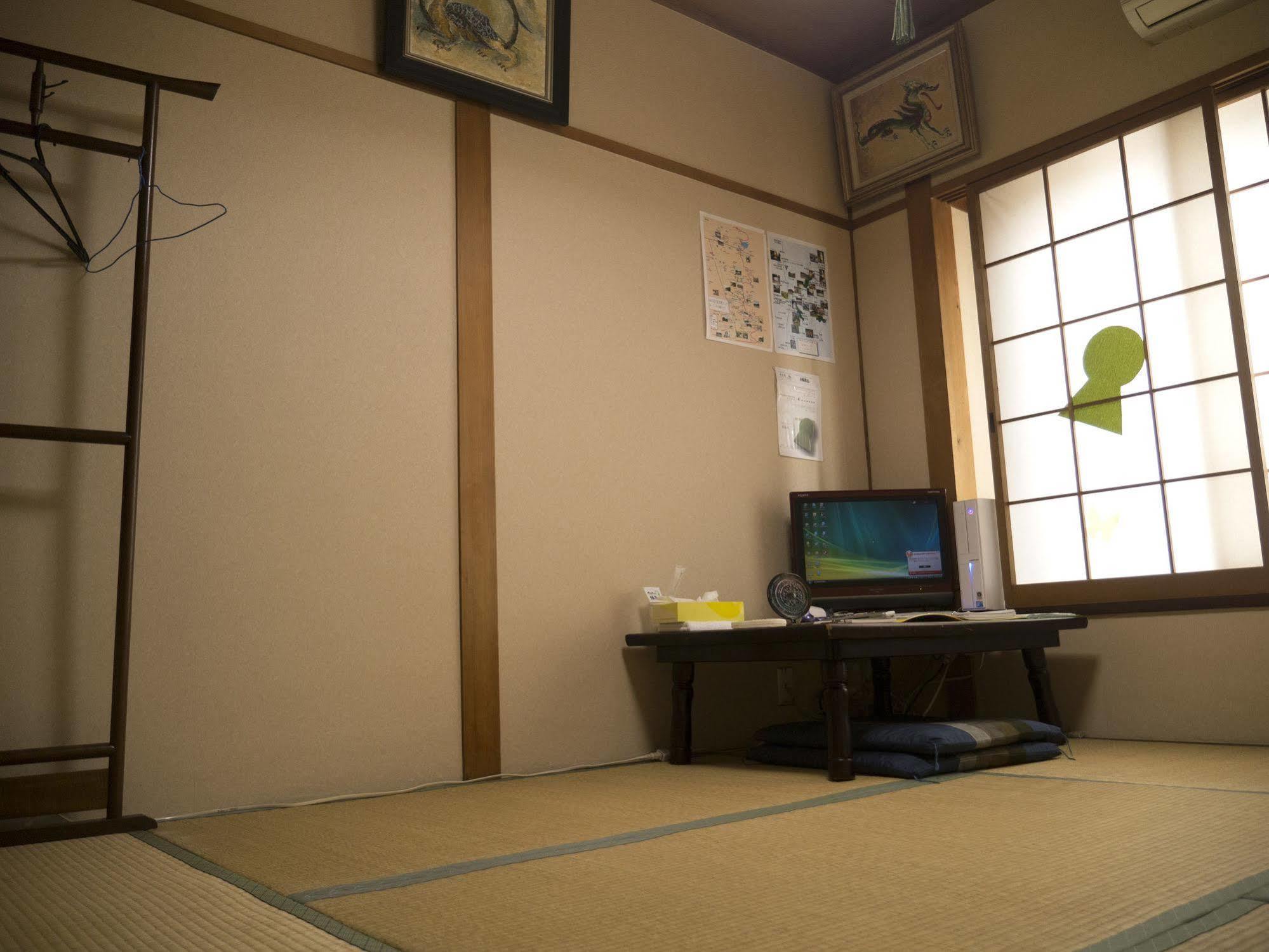 Yamabe Hotel Tenri Екстериор снимка