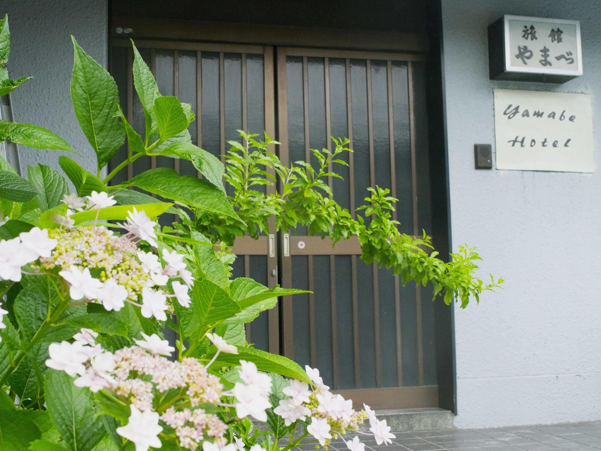 Yamabe Hotel Tenri Екстериор снимка